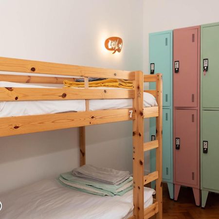 The Shed Surf Lodge Кошта-да-Капарика Экстерьер фото
